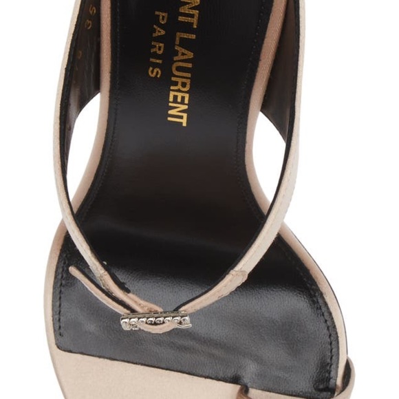 Pointed Toe Sandal - Picture 5 of 16